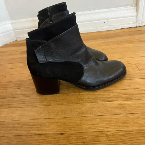 Anthropologie Bruno Premi Suede and Leather Heeled Ankle Boots | US 8.5 / EU 39 - Picture 4 of 9